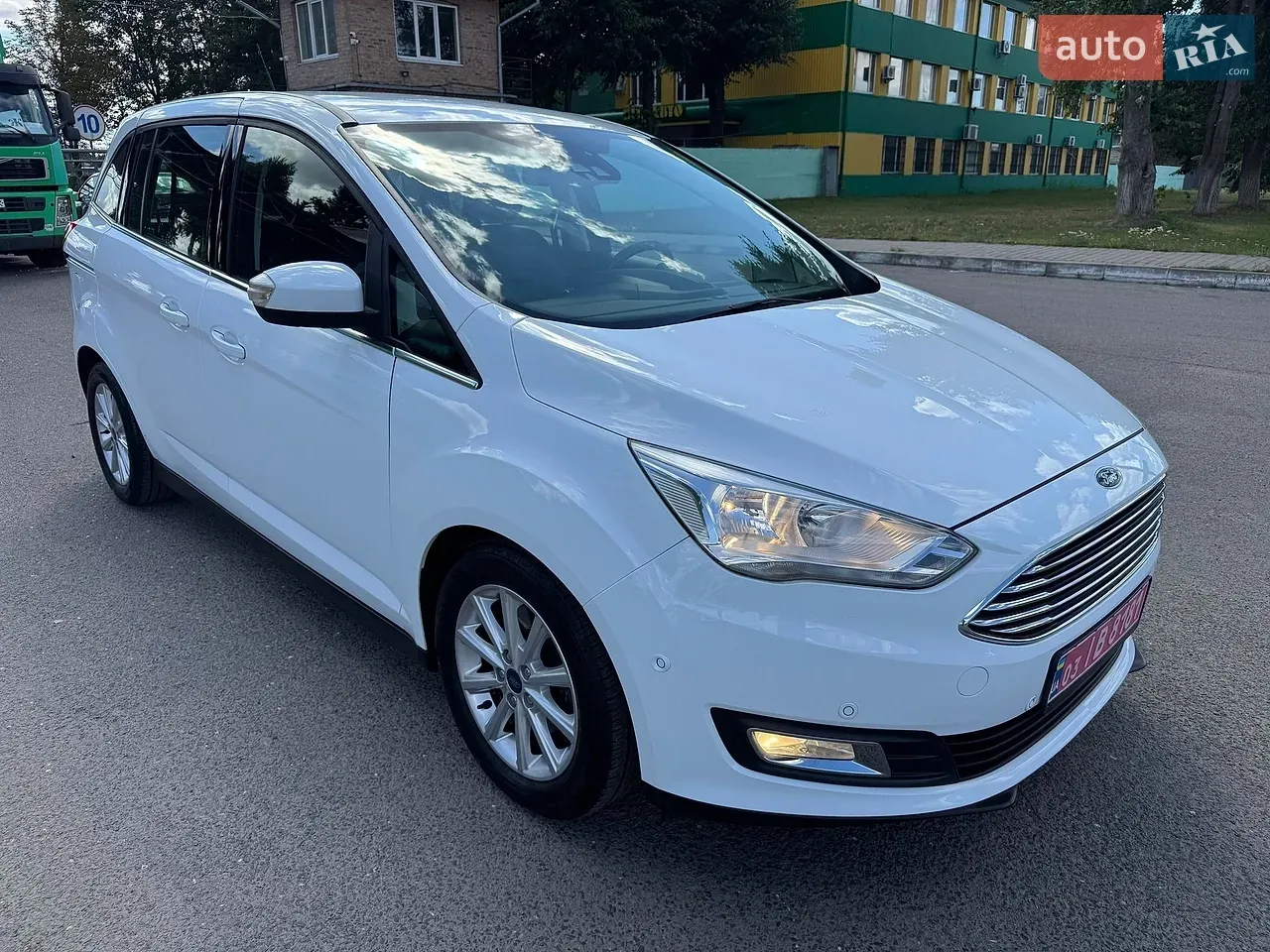 Ford Grand C-Max 2015 photo 4