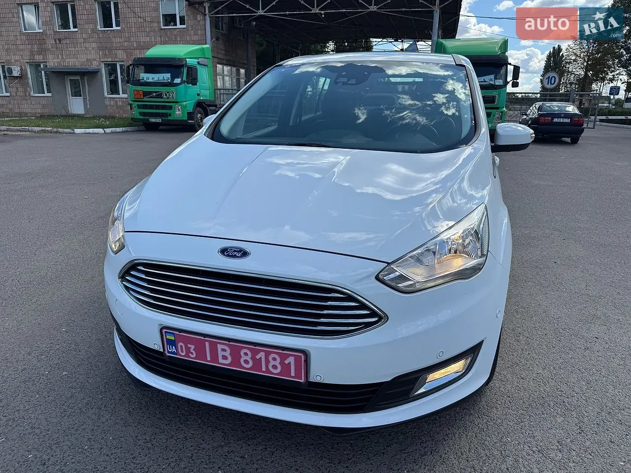 Ford Grand C-Max 2015 photo 2