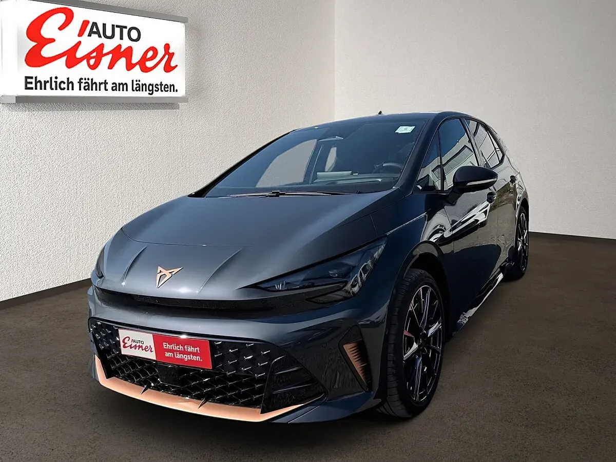 Cupra Born photo 2