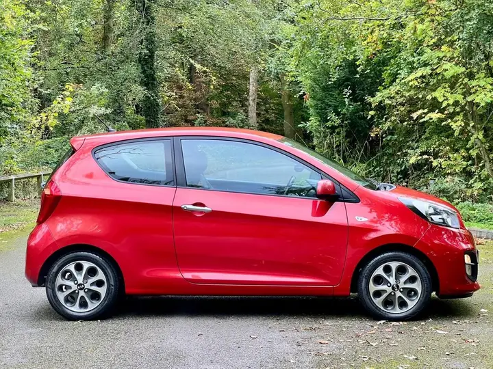 Kia Picanto 2013 photo 5