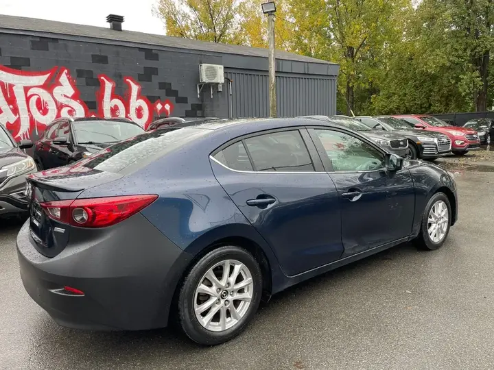 Mazda Mazda3 2014 photo 2