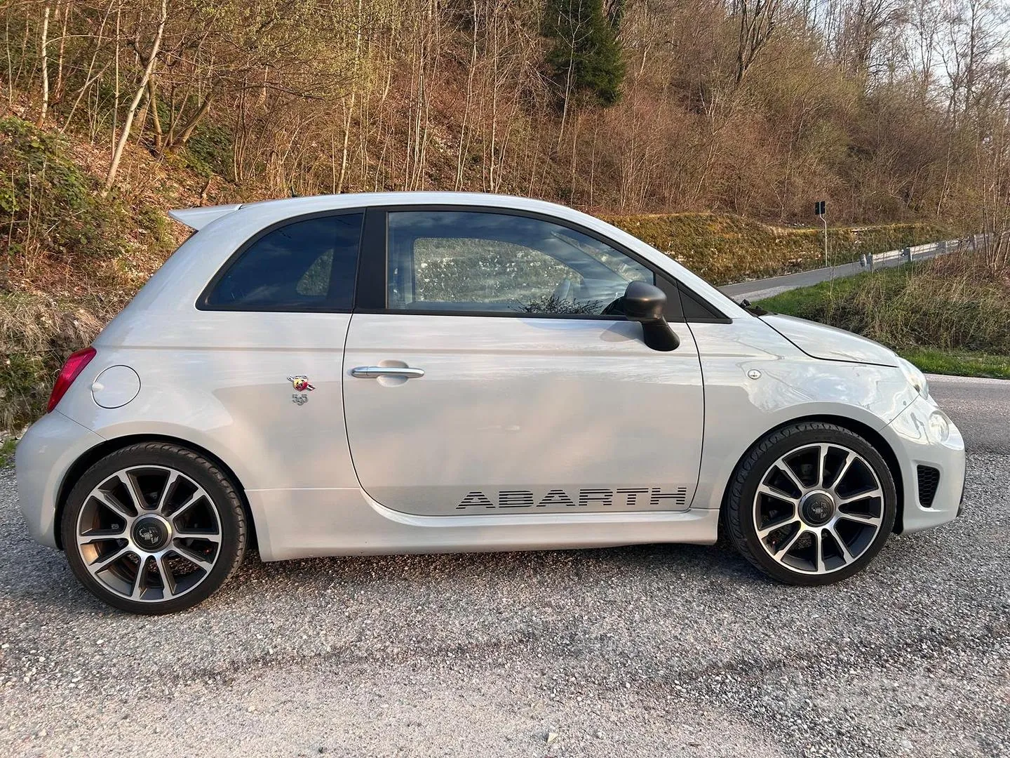 Abarth 595 2018 photo 2