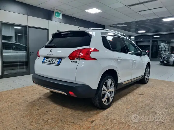 Peugeot 2008 2016 photo 3