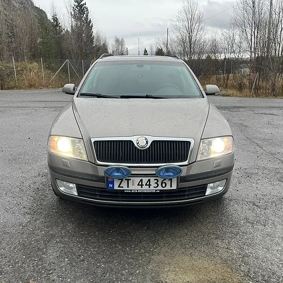 Skoda Octavia 2008 photo 5
