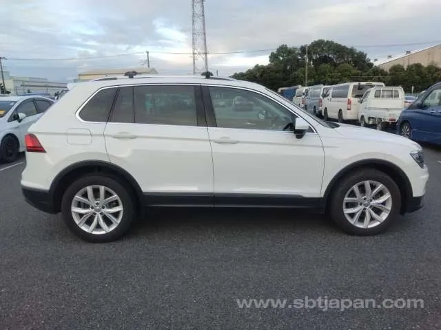 Volkswagen Tiguan 2019 photo 5