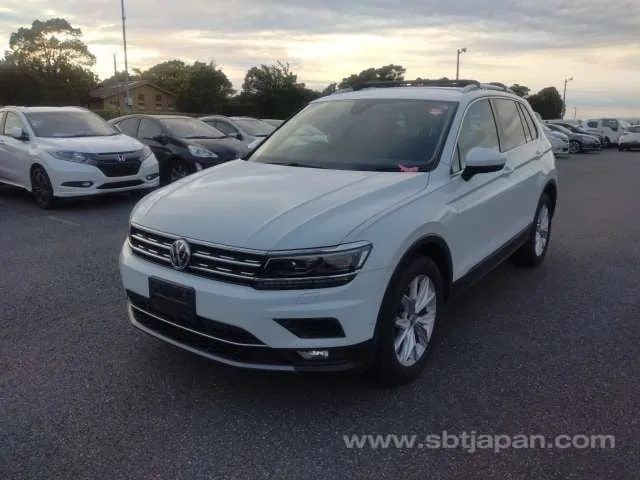 Volkswagen Tiguan 2019 photo 2