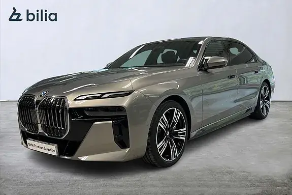 BMW I7