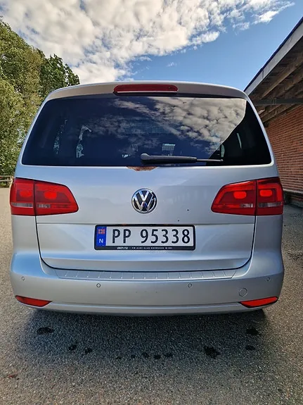 Volkswagen Touran 2011 photo 5