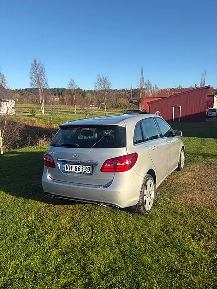 Mercedes-Benz B180 2017 photo 3