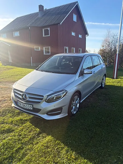 Mercedes-Benz B180 2017 photo 4