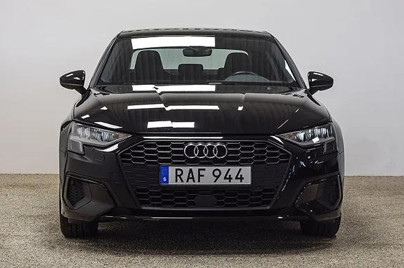Audi A3 2023 photo 4