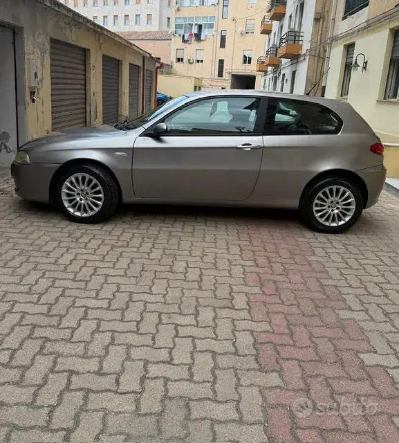 Alfa Romeo 147