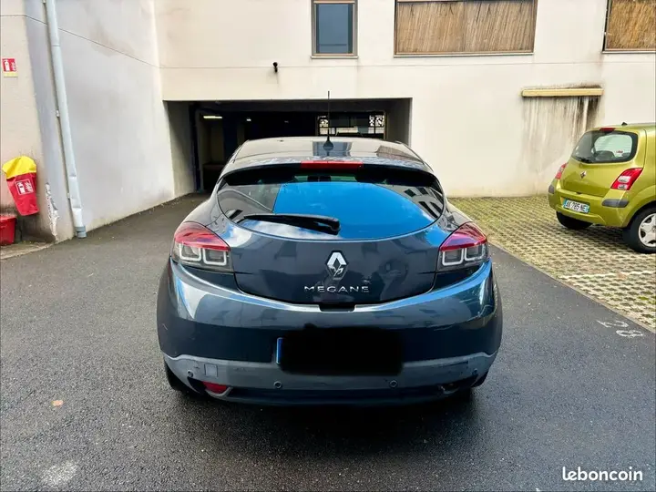 Renault Megane 2010 photo 3