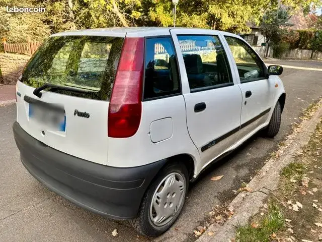 Fiat Punto 1999 photo 3