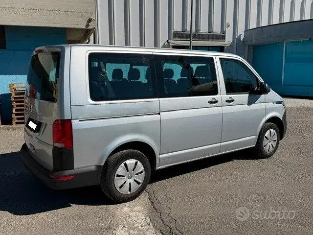 Volkswagen Transporter 2021 photo 3