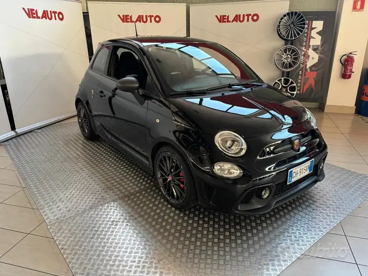 Abarth 595 2022 photo 2
