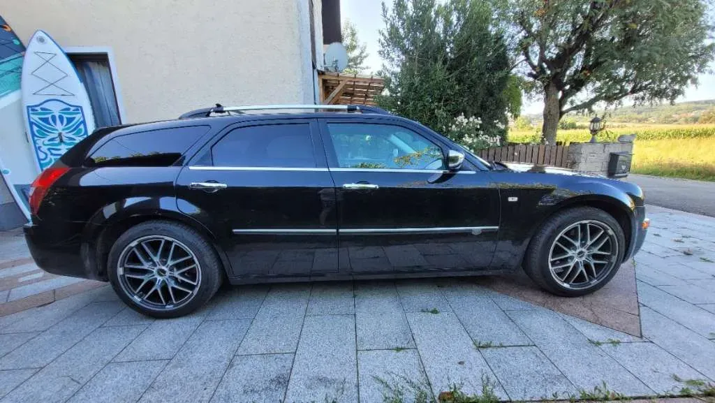 Chrysler 300 C 2008 photo 2