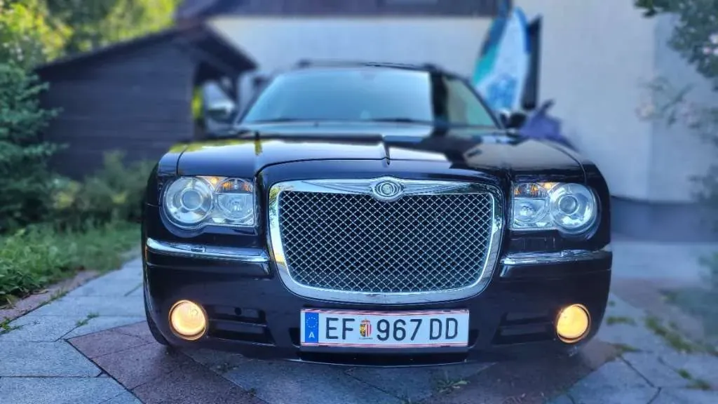 Chrysler 300 C 2008 photo 3