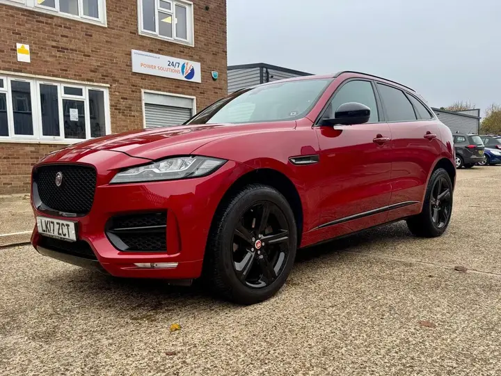 Jaguar F-Pace 2017 photo 3