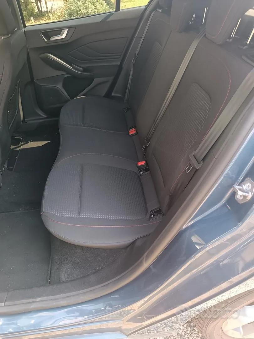 Ford Focus 2020 photo 2