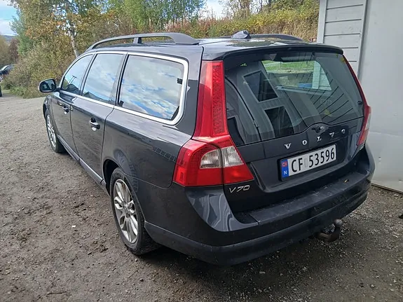Volvo V70 2010 photo 4