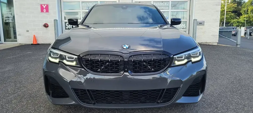 BMW 3 Series 2022 photo 2