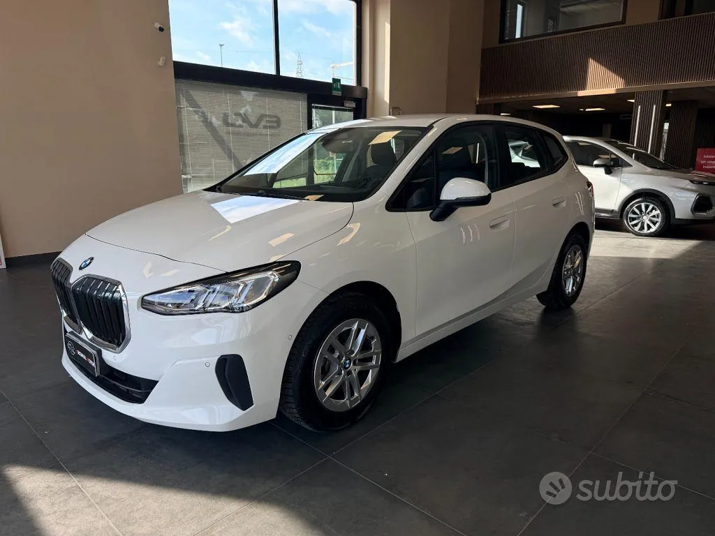 BMW 218 D Active Tourer 2023 photo 2