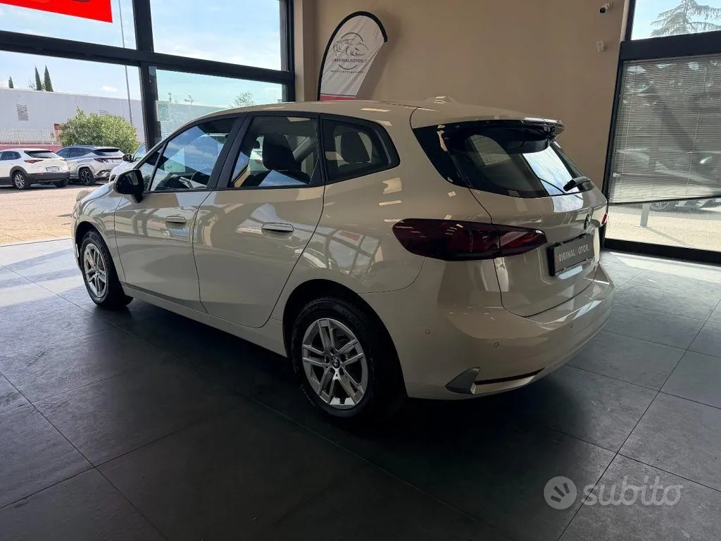 BMW 218 D Active Tourer 2023 photo 3