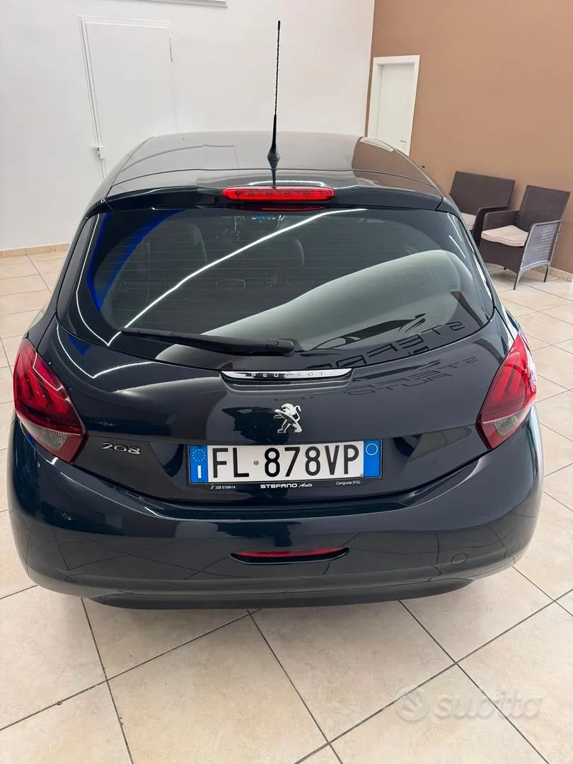 Peugeot 208 2017 photo 5
