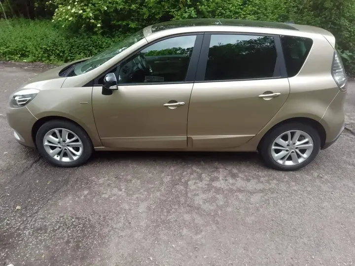 Renault Scenic 2014 photo 5