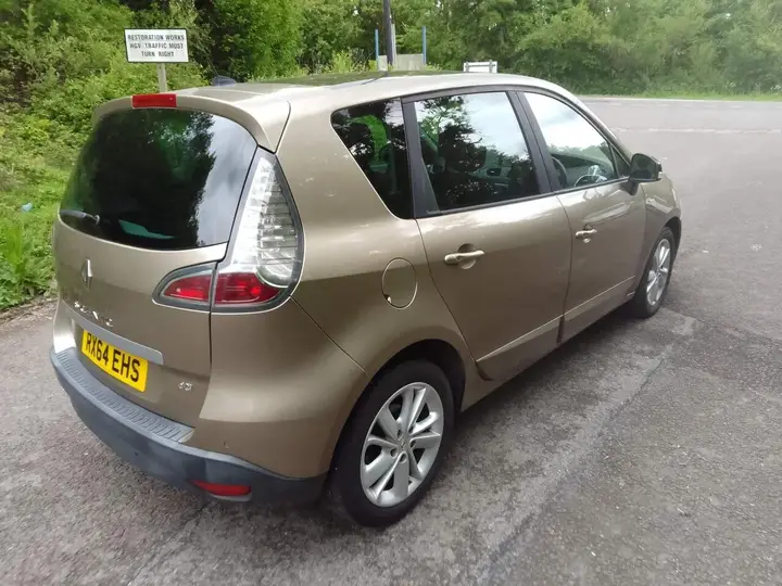 Renault Scenic 2014 photo 4