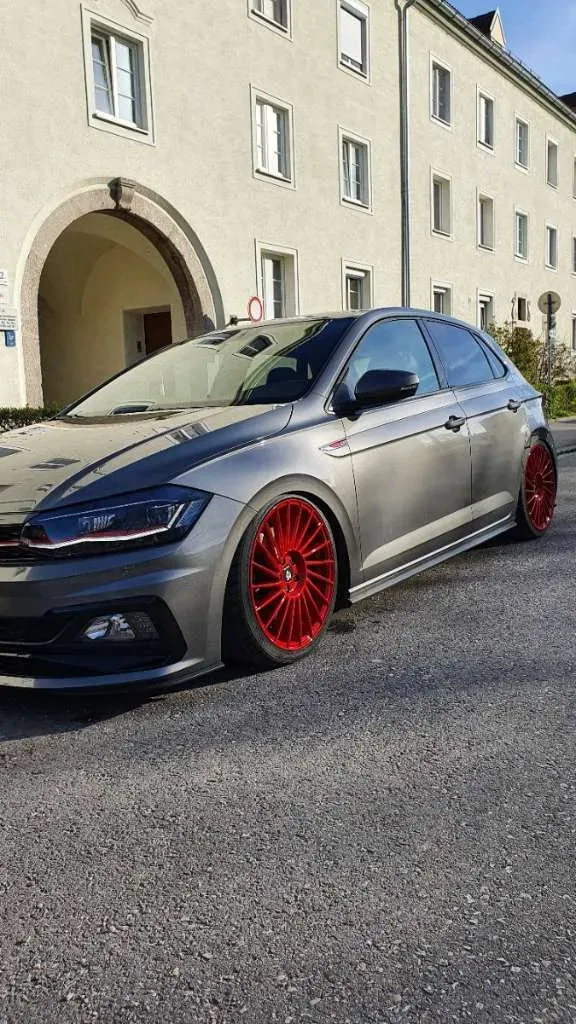 Volkswagen Polo 2018 photo 2