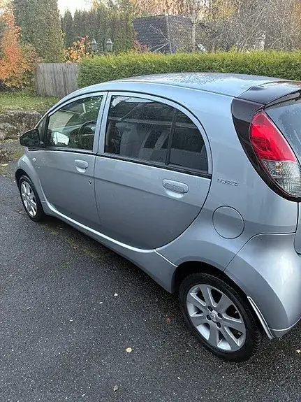 Peugeot Ion