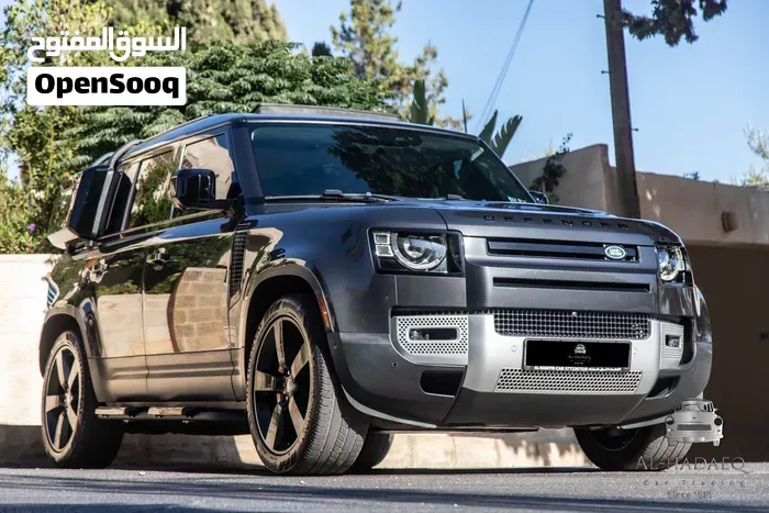 Land Rover Defender 2021 photo 2