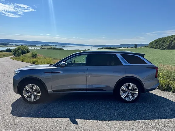 Hongqi E-Hs9