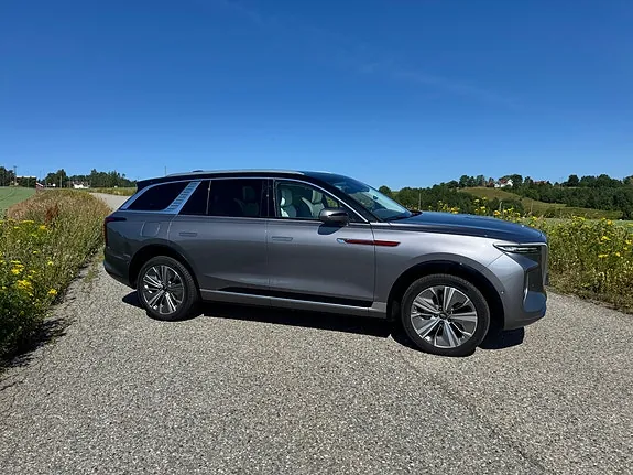 Hongqi E-Hs9 2022 photo 4