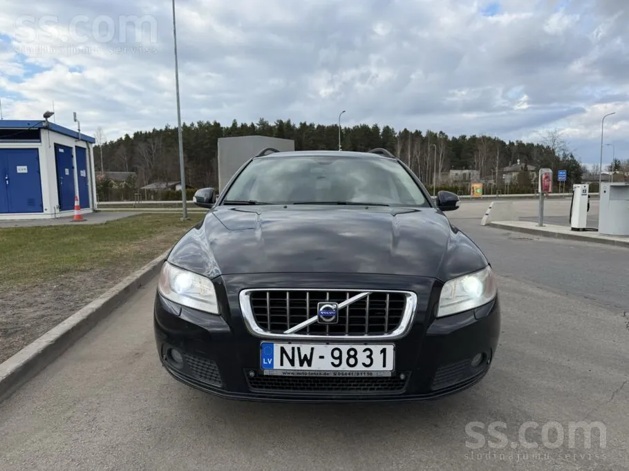 Volvo V70 2008 photo 2