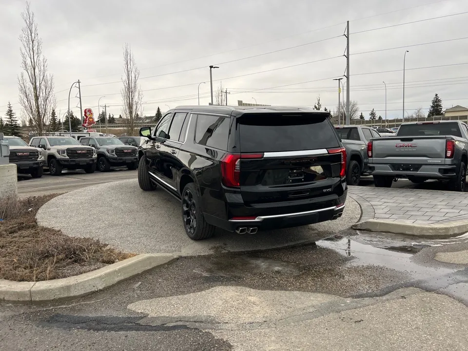 GMC Yukon Xl 2026 photo 4