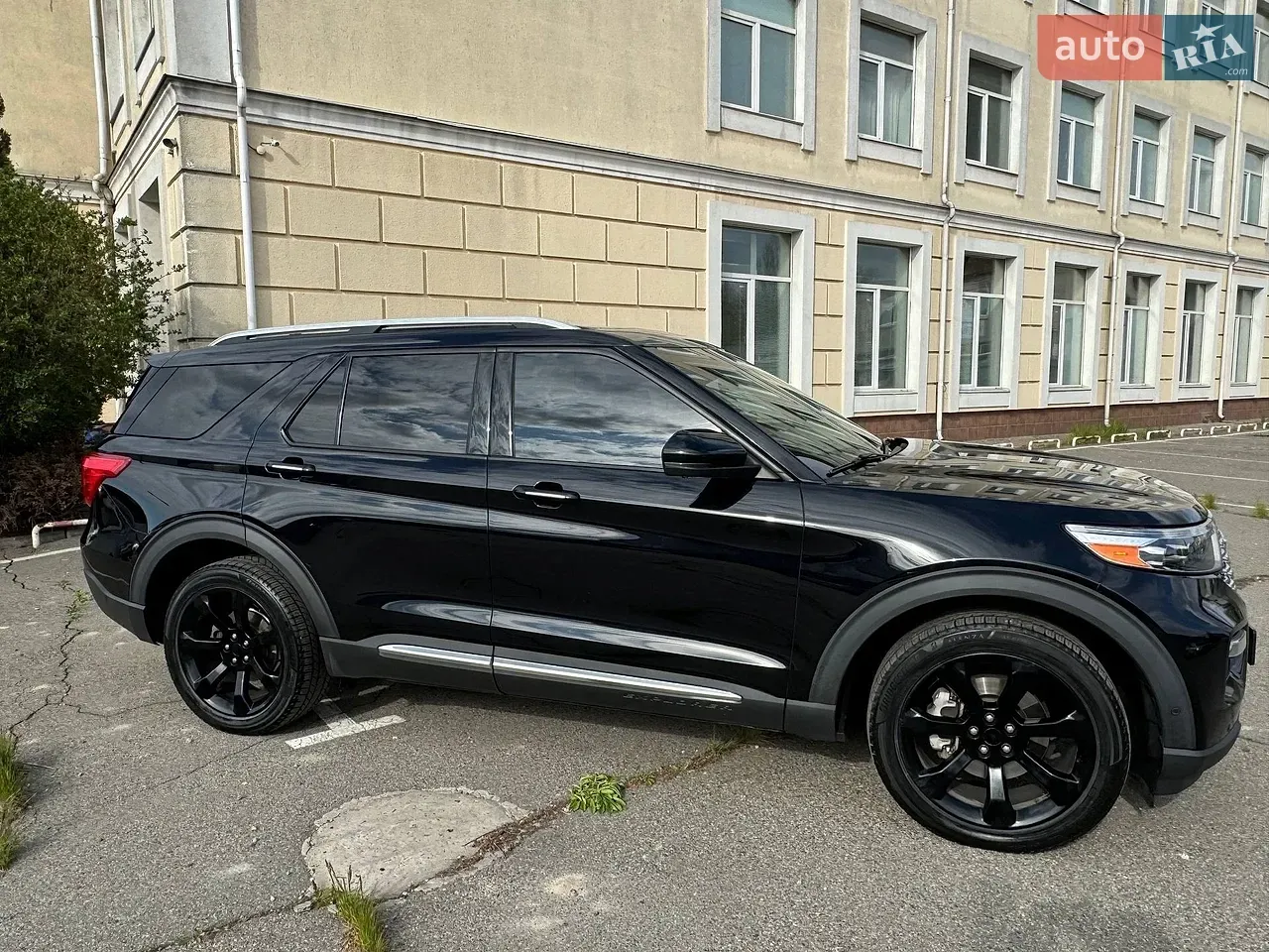 Ford Explorer 2019 photo 4