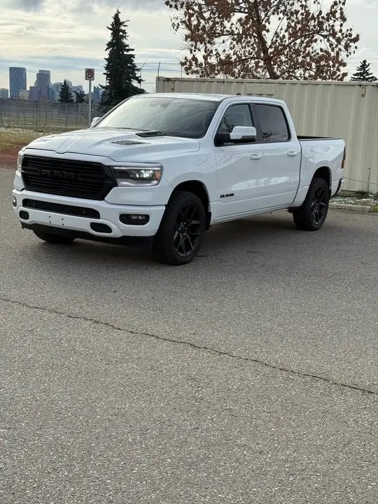 Dodge Ram 1500 2022 photo 3