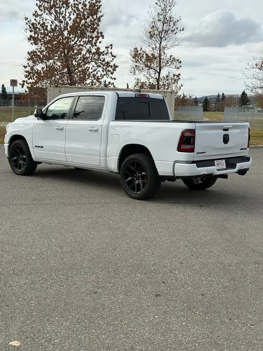 Dodge Ram 1500 2022 photo 5