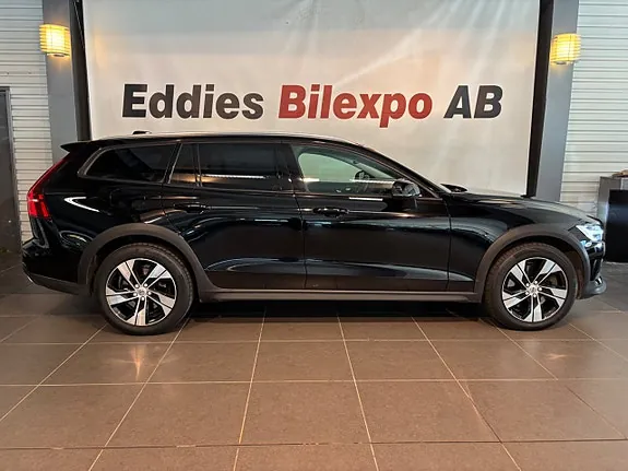 Volvo V60 Cross Country 2019 photo 3
