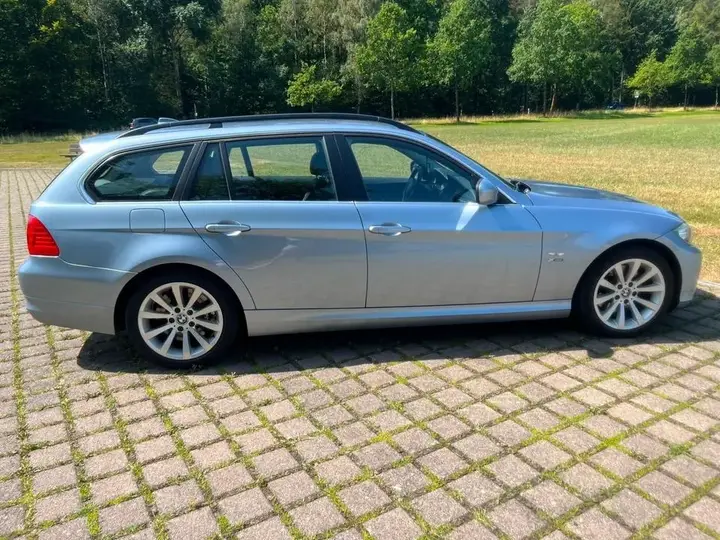 BMW 325I