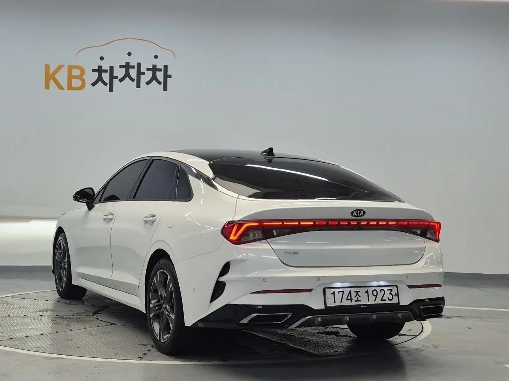 Kia K5 2021 photo 2
