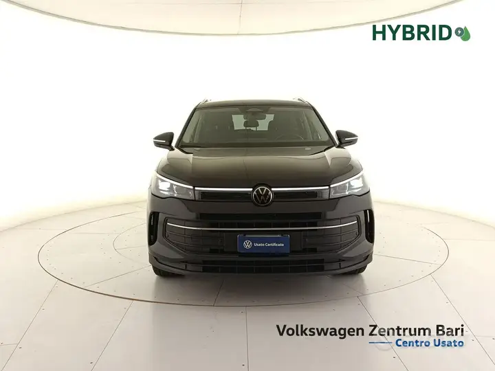 Volkswagen Tiguan 2024 photo 3