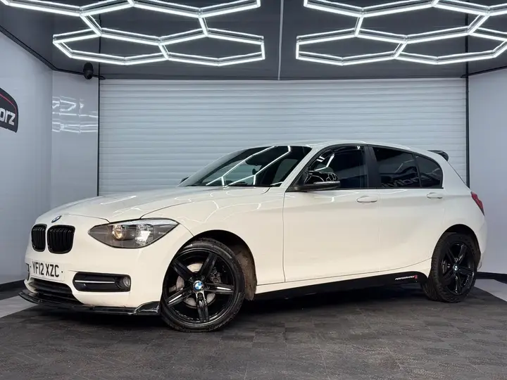 BMW 1 Series 2012 photo 2