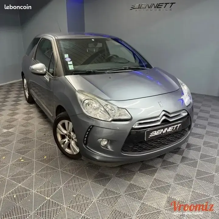 DS Automobiles Ds3 2011 photo 2