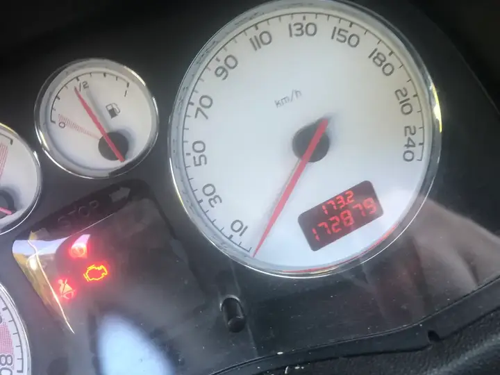 Peugeot 307 2008 photo 3