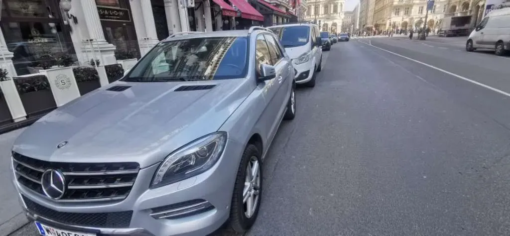 Mercedes-Benz M-Class 2013 photo 3