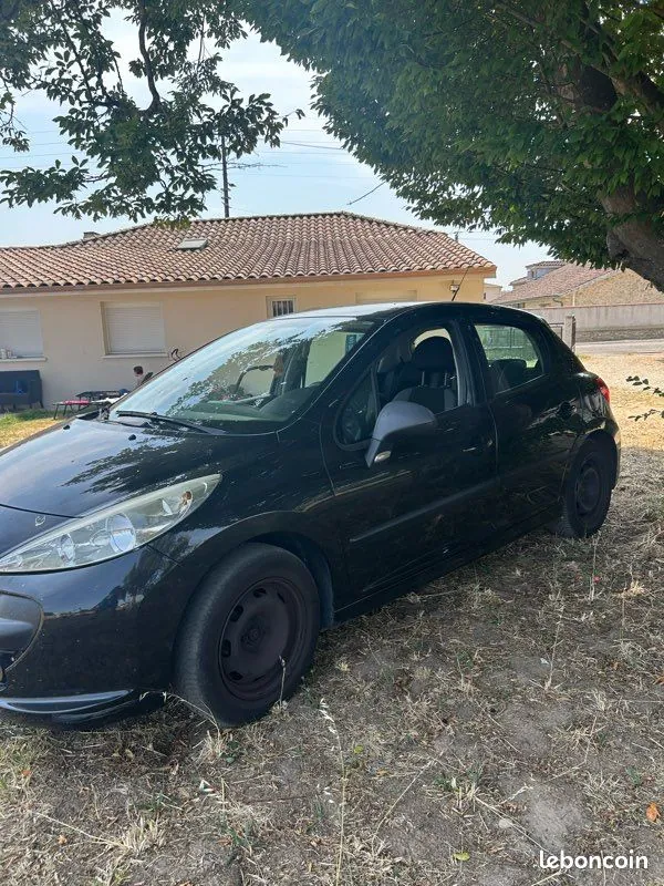 Peugeot 207 2008 photo 2